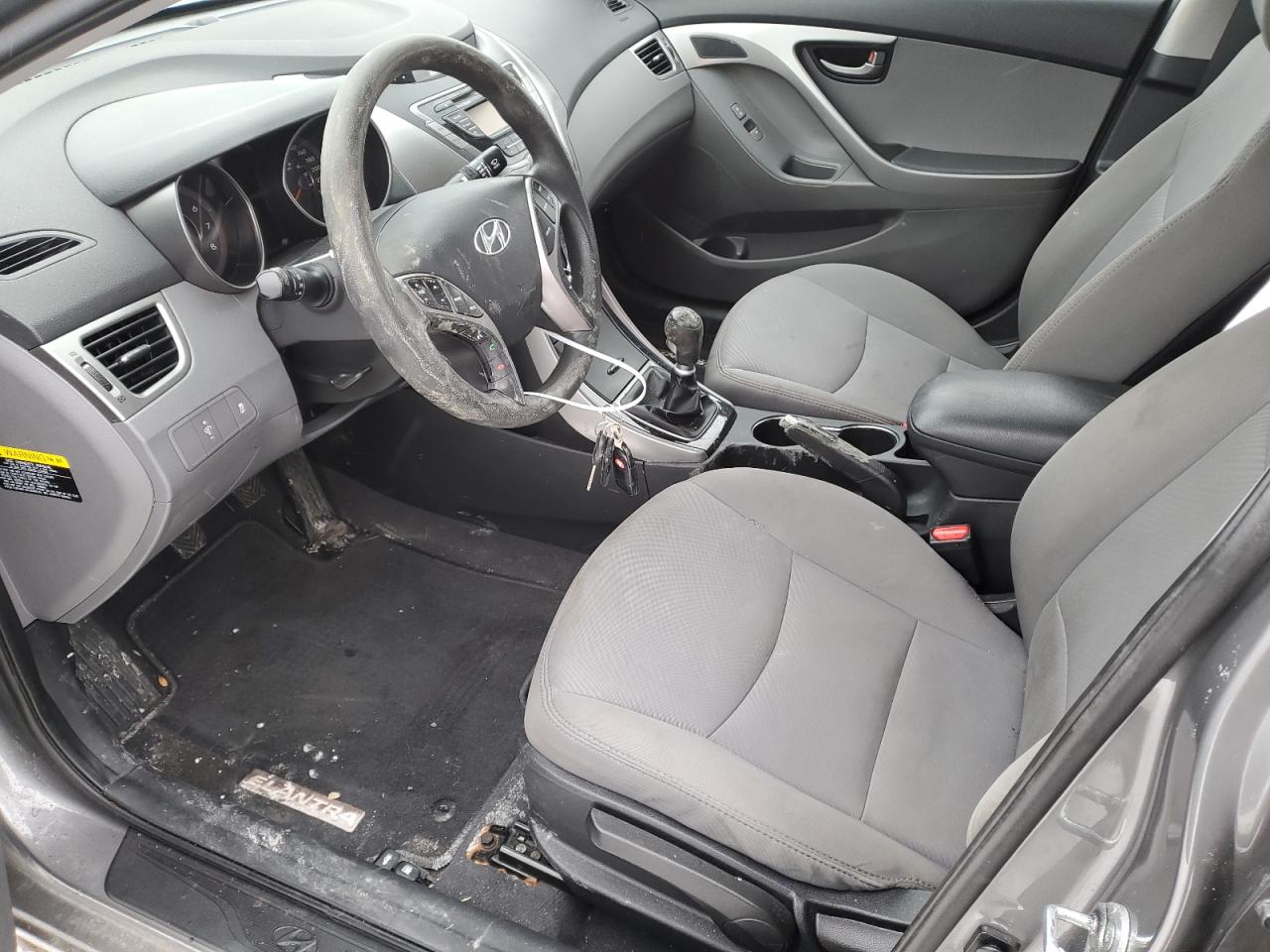 2013 Hyundai Elantra - Image 7