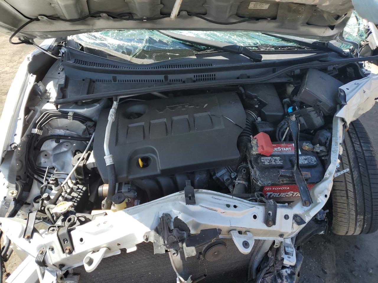 2015 Toyota Corolla - Image 13