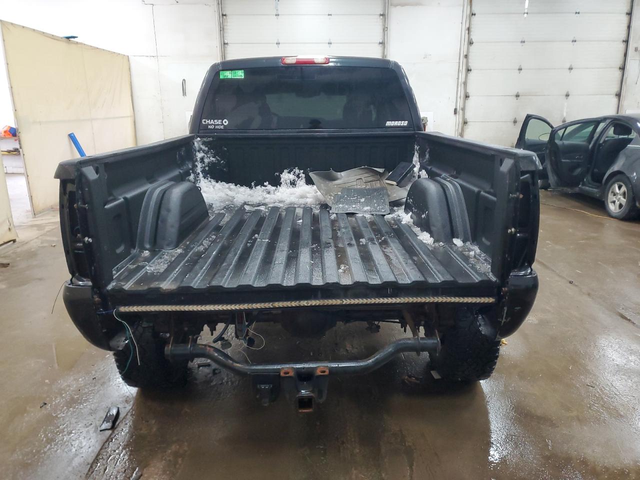 2005 Chevrolet Silverado - Image 6