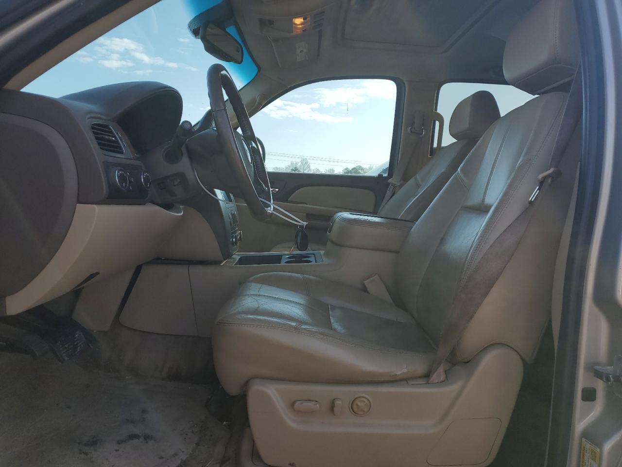 2007 GMC Yukon - Image 7