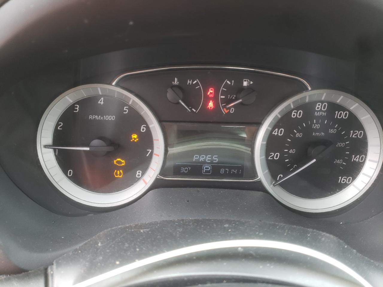 2014 Nissan Sentra - Image 9