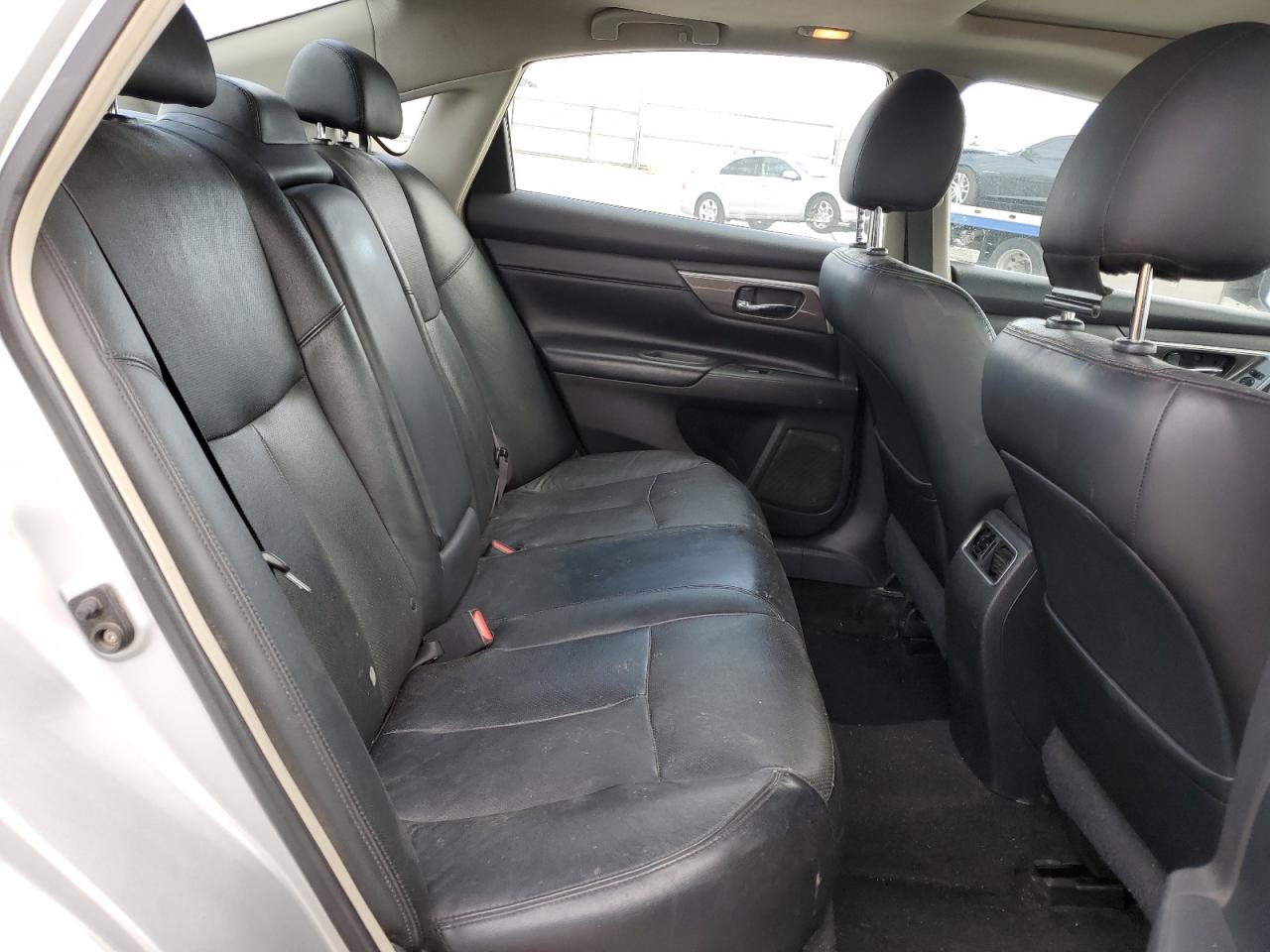 2013 Nissan Altima - Image 10