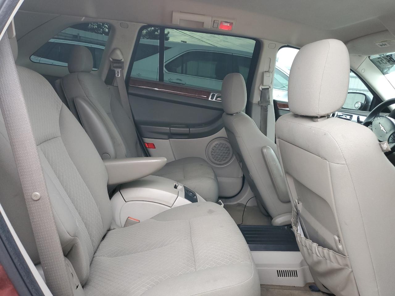 2007 Chrysler Pacifica - Image 11