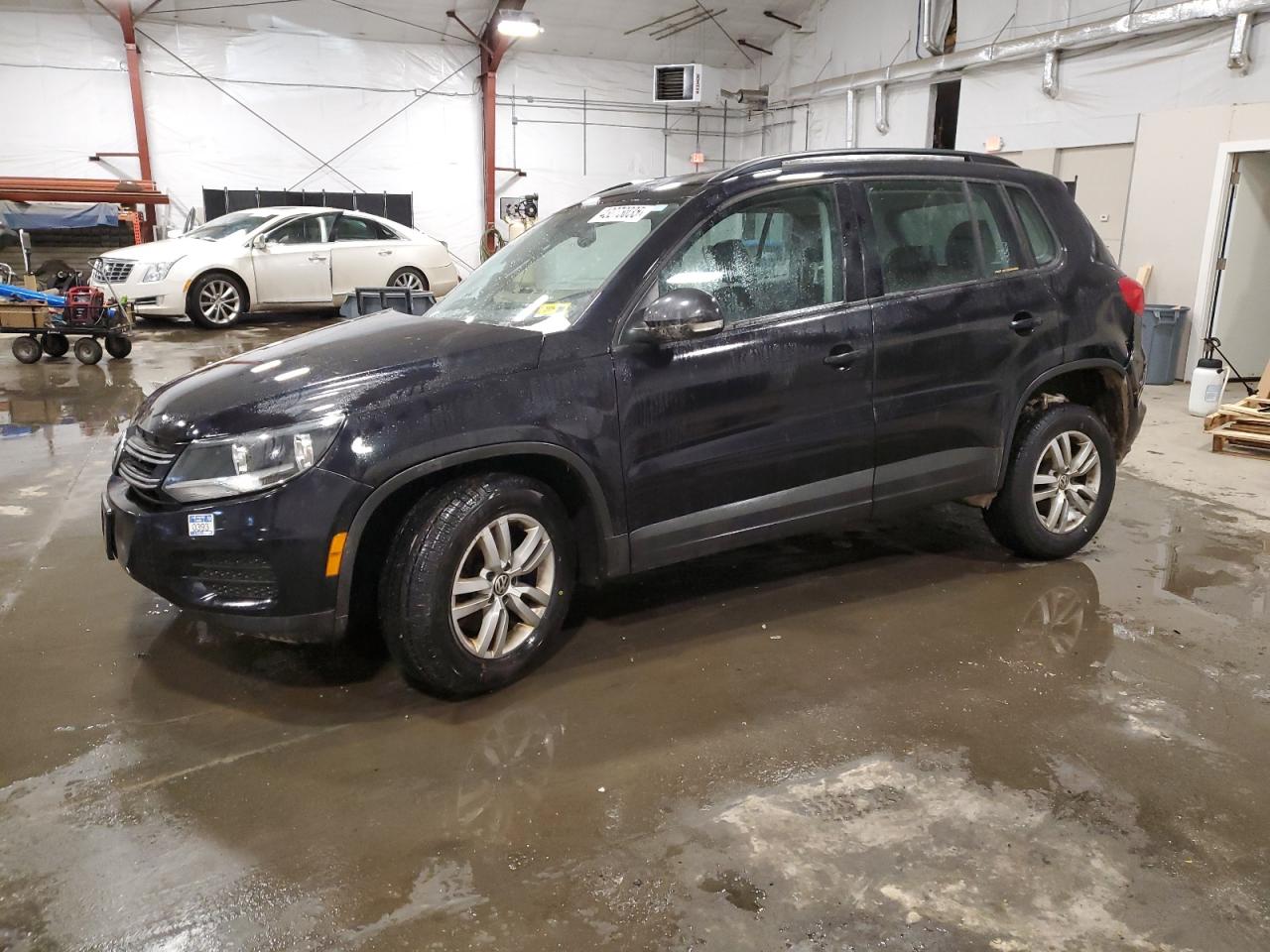2017 Volkswagen Tiguan - Image 1