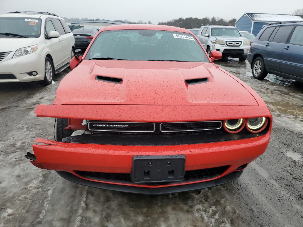 2019 Dodge Challenger - Image 5