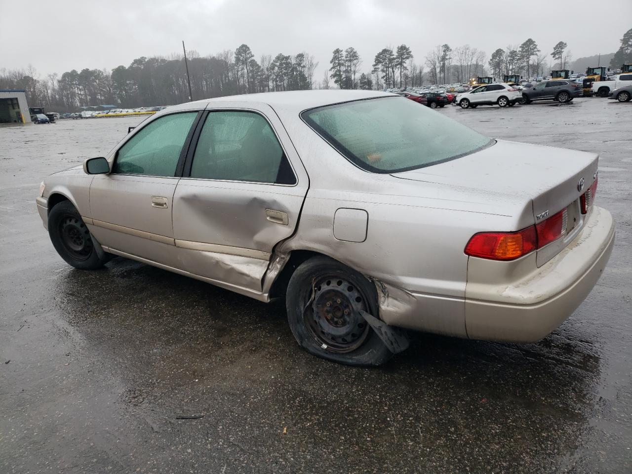 2001 Toyota Camry - Image 2