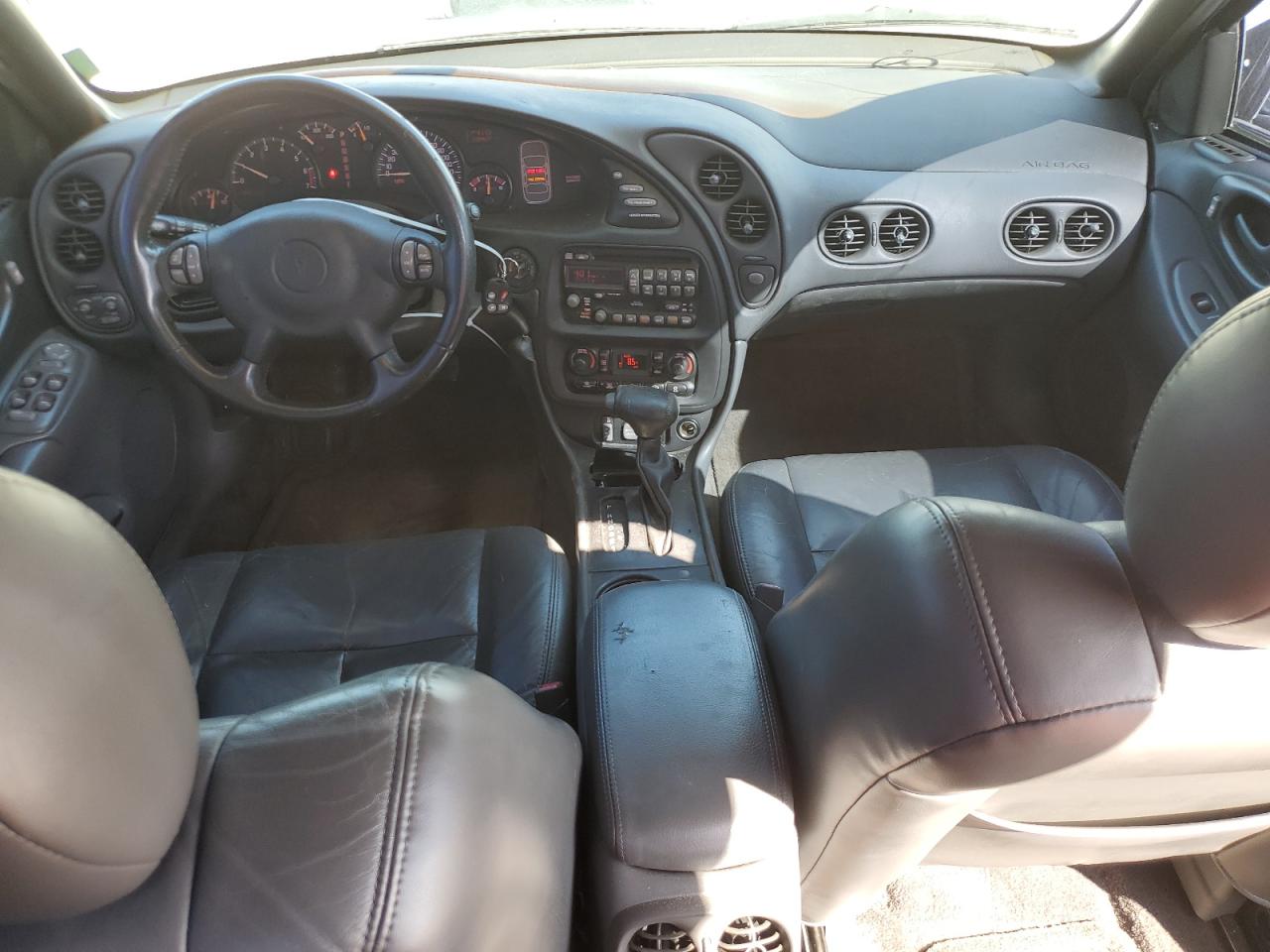 2003 Pontiac Bonneville - Image 8