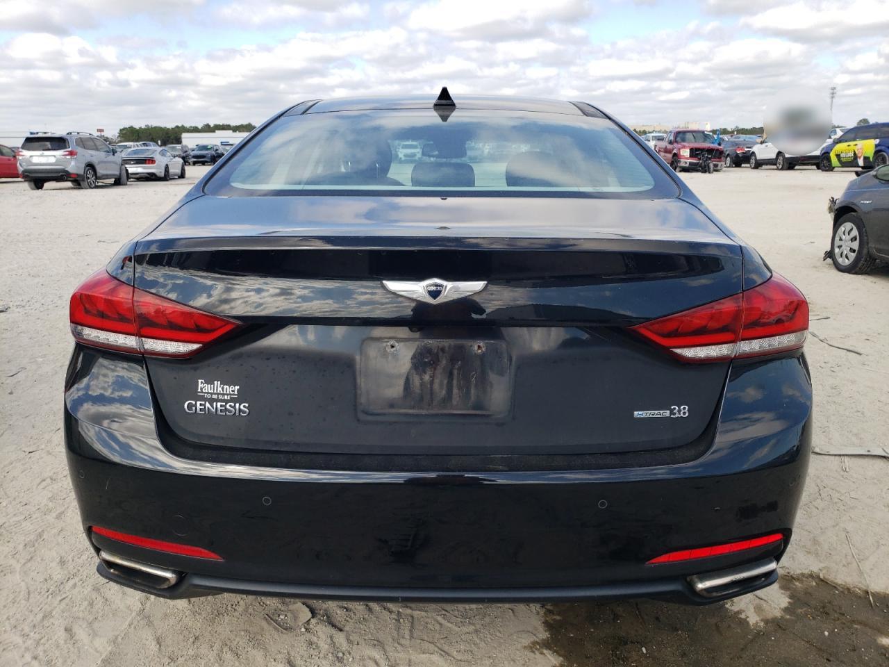 2015 Hyundai Genesis - Image 6