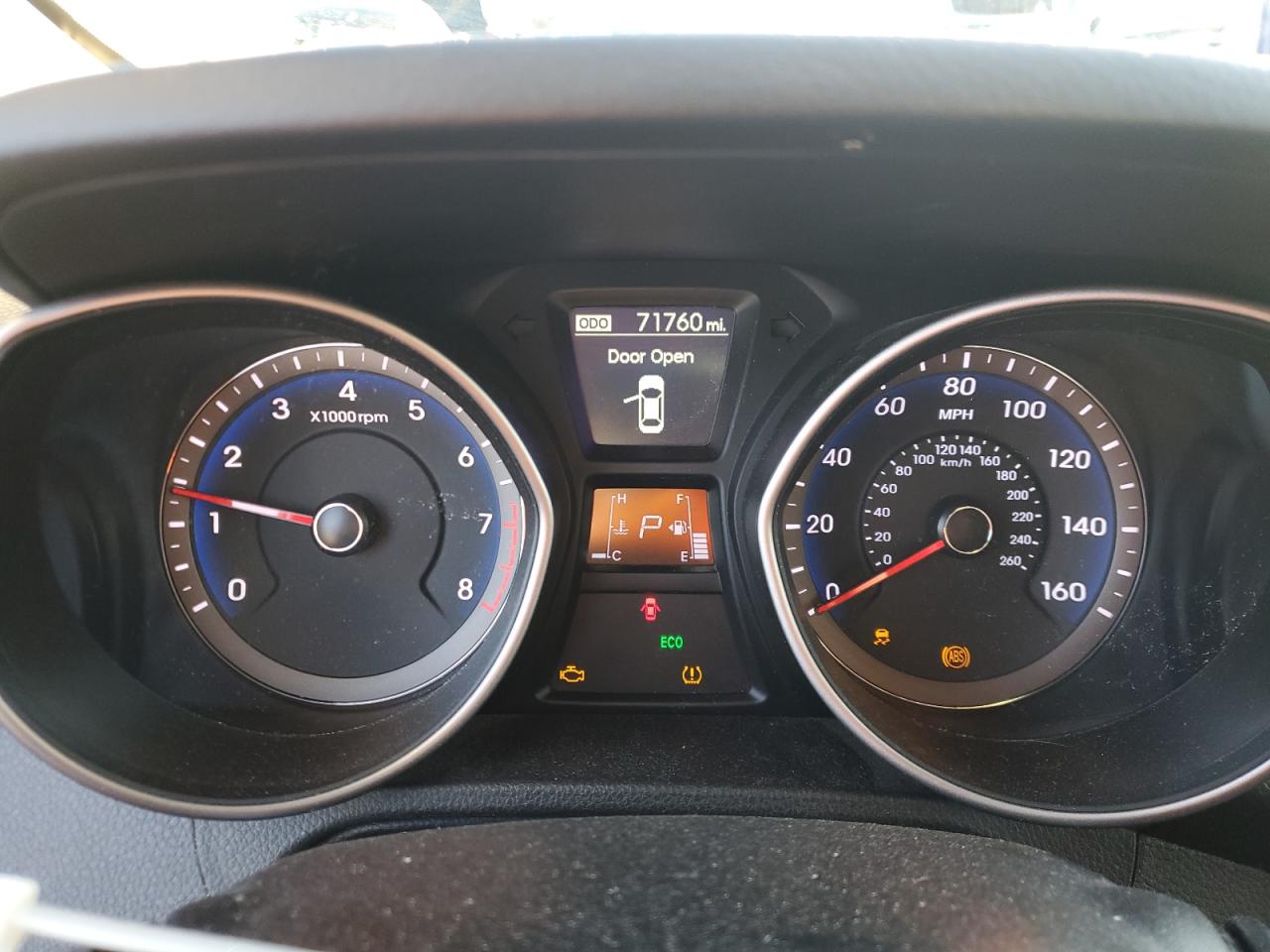 2013 Hyundai Elantra - Image 9