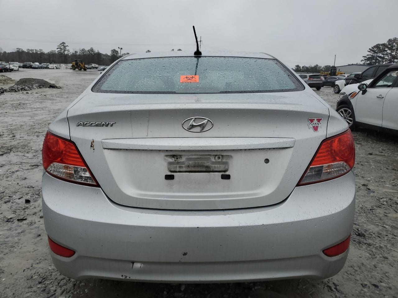 2014 Hyundai Accent - Image 6