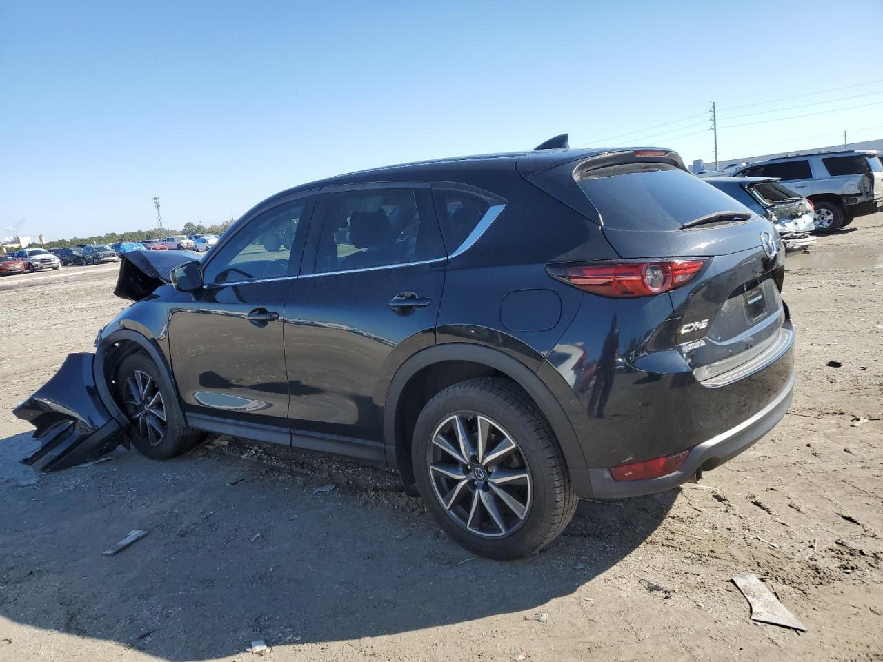 2017 Mazda CX-5 - Image 2