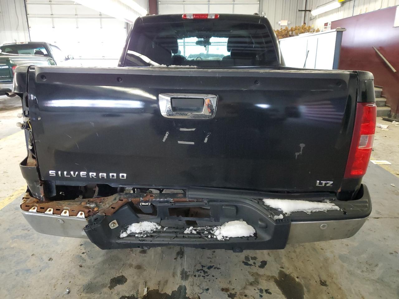 2007 Chevrolet Silverado - Image 6