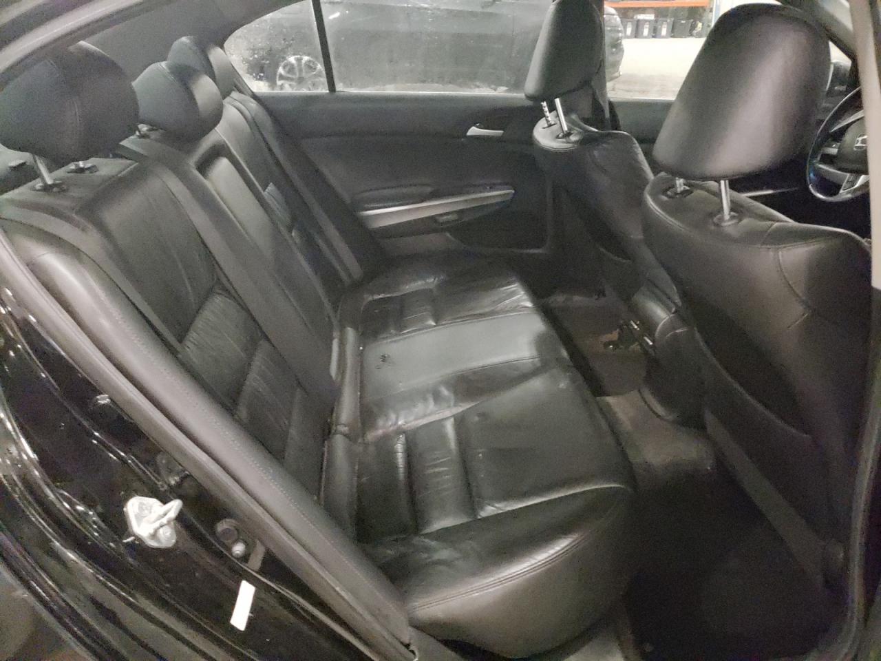 2010 Honda Accord - Image 10