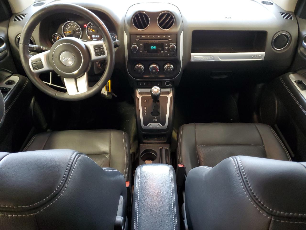 2016 Jeep Compass - Image 8