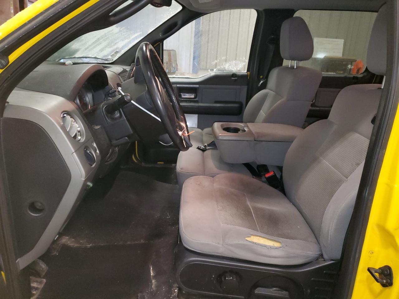 2004 Ford F-150 - Image 7