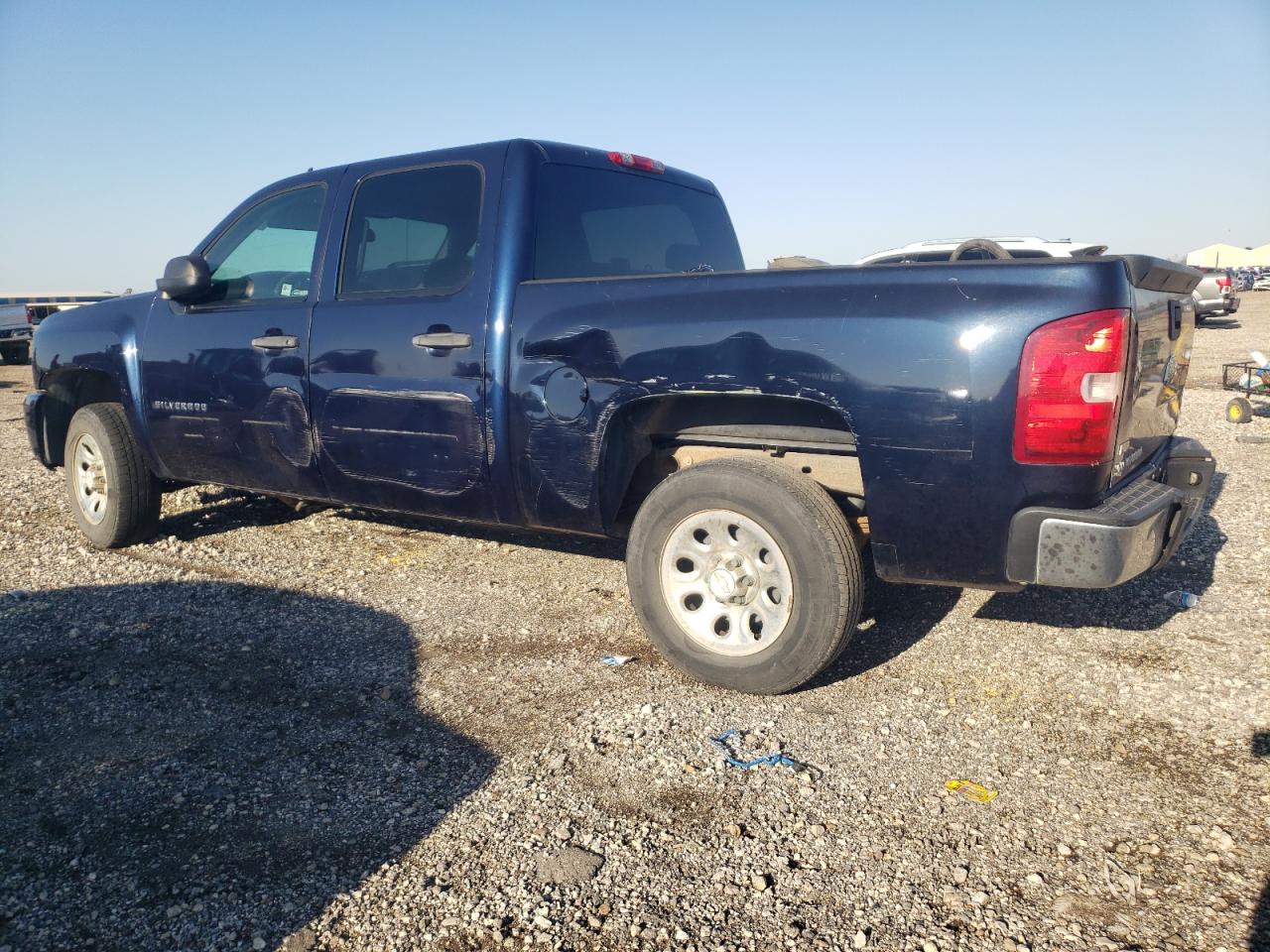 2010 Chevrolet Silverado - Image 2