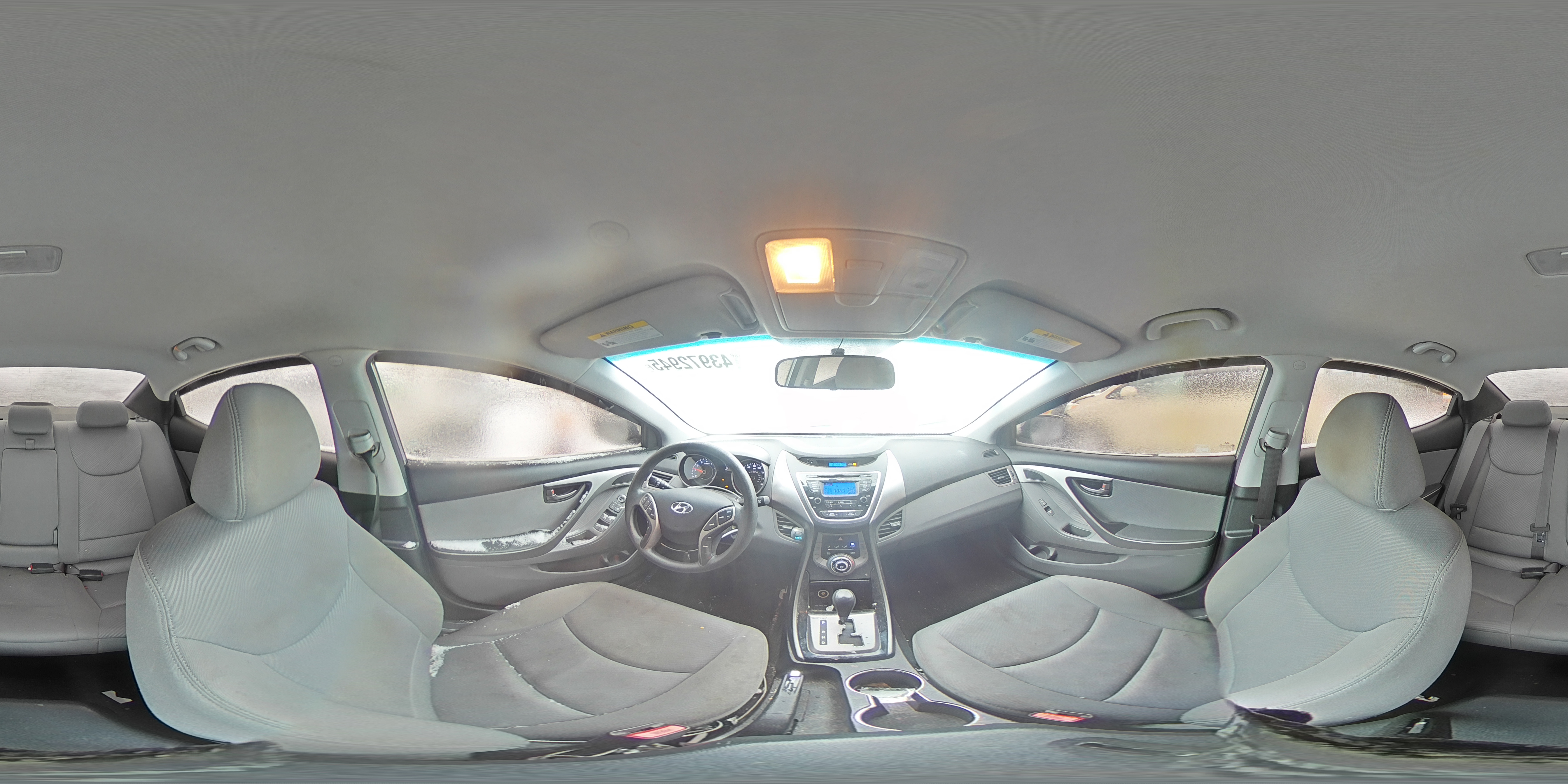 2013 Hyundai Elantra - Image 13