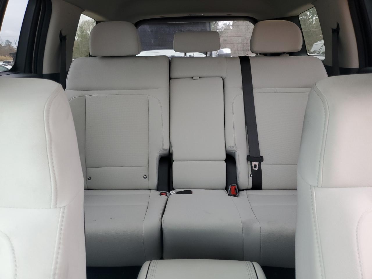 2024 Hyundai Santa Fe - Image 10