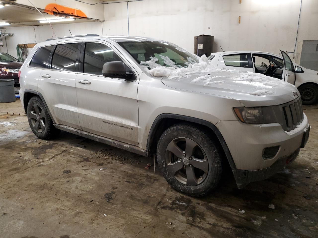 2013 Jeep Grand Cherokee - Image 4