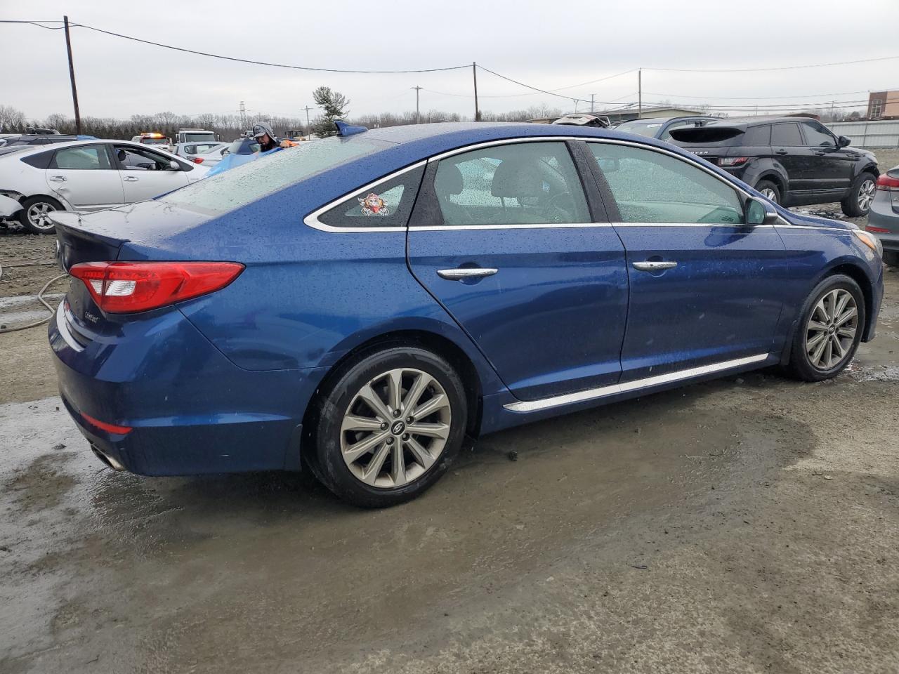 2017 Hyundai Sonata - Image 3