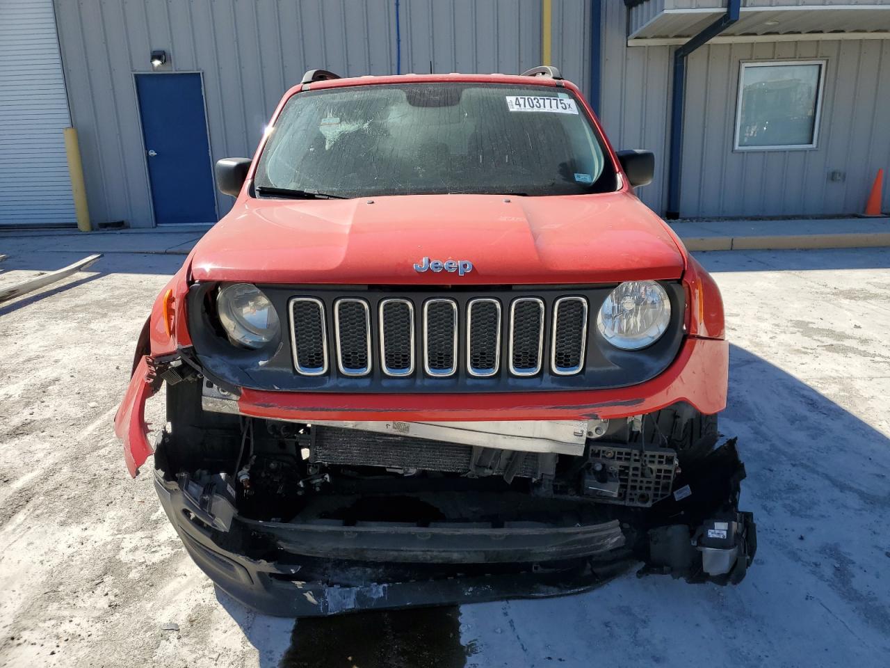 2016 Jeep Renegade - Image 5