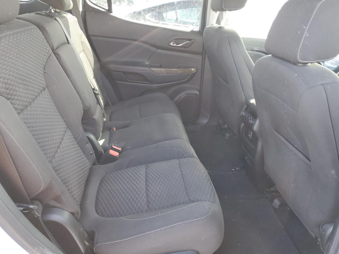 2019 GMC Acadia - Image 11