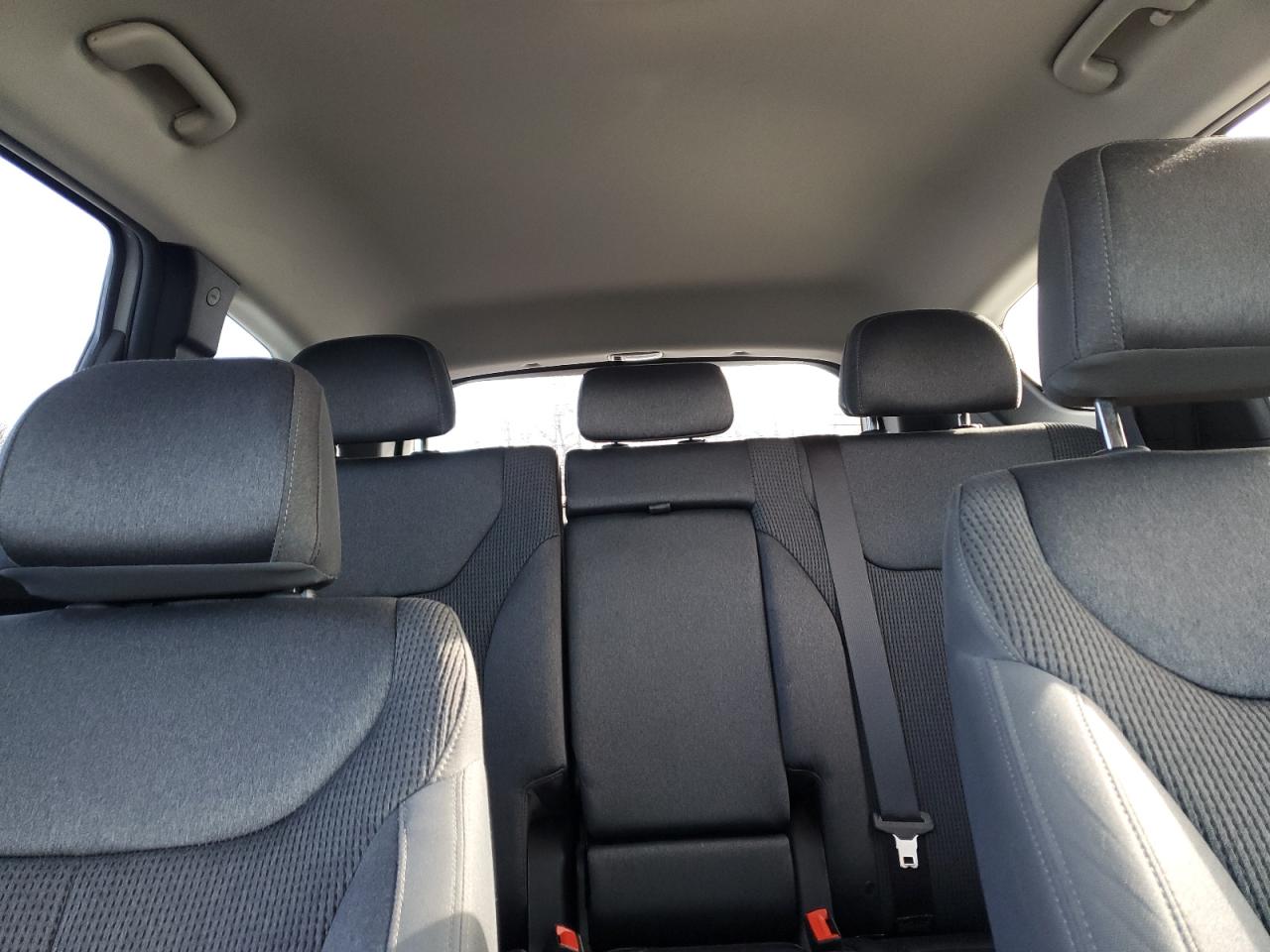 2020 Hyundai Santa Fe - Image 10