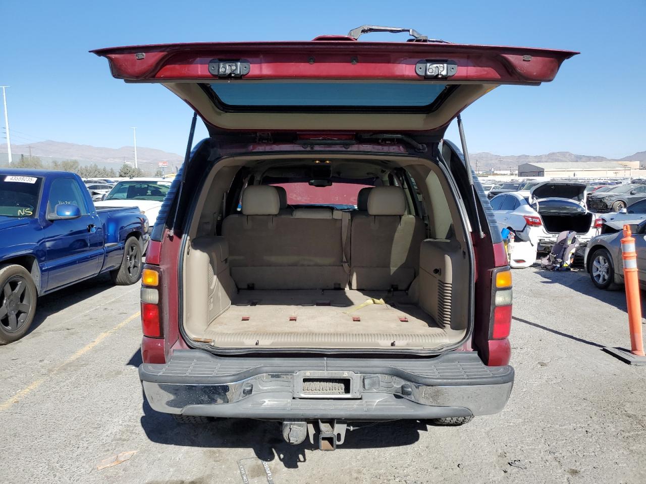 2004 Chevrolet Tahoe - Image 6