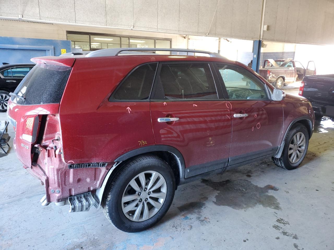 2011 Kia Sorento - Image 3