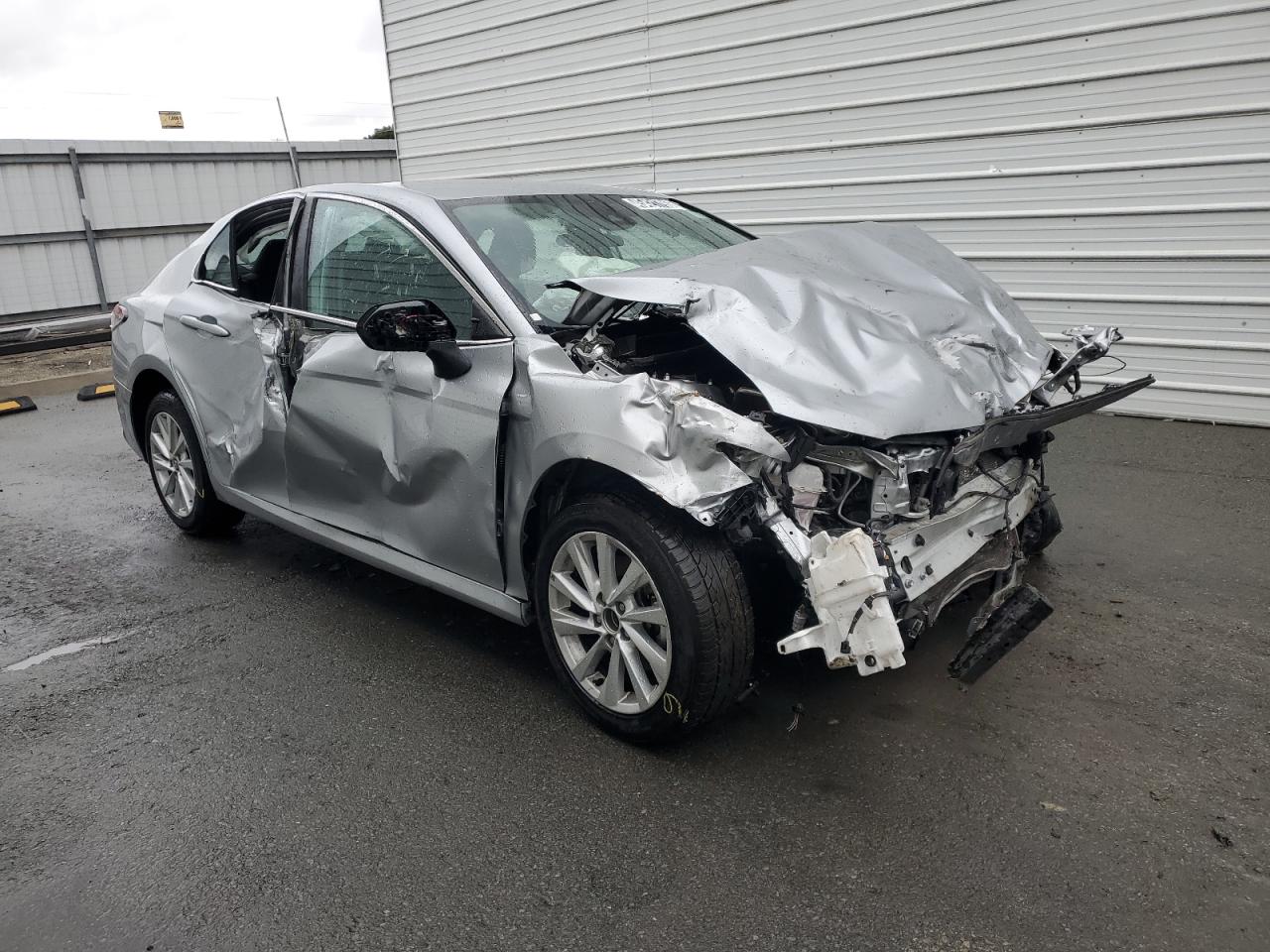 2021 Toyota Camry - Image 4