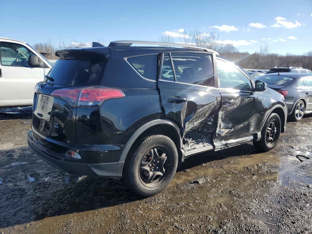 2017 Toyota RAV 4 - Image 3