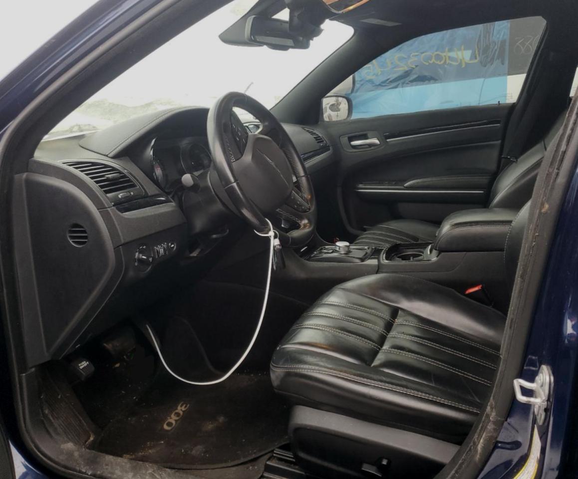2017 Chrysler 300 - Image 7