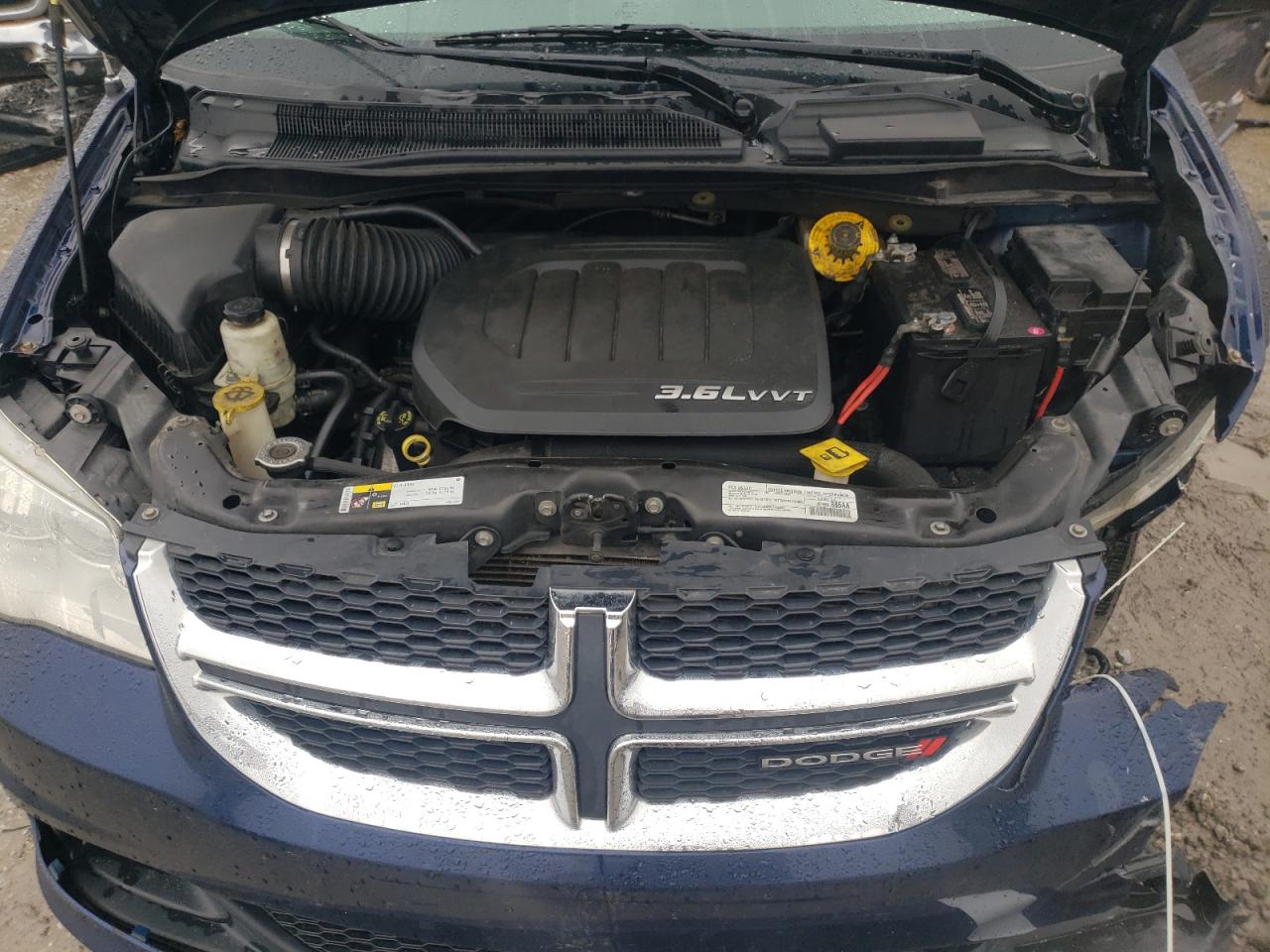2017 Dodge Caravan - Image 14