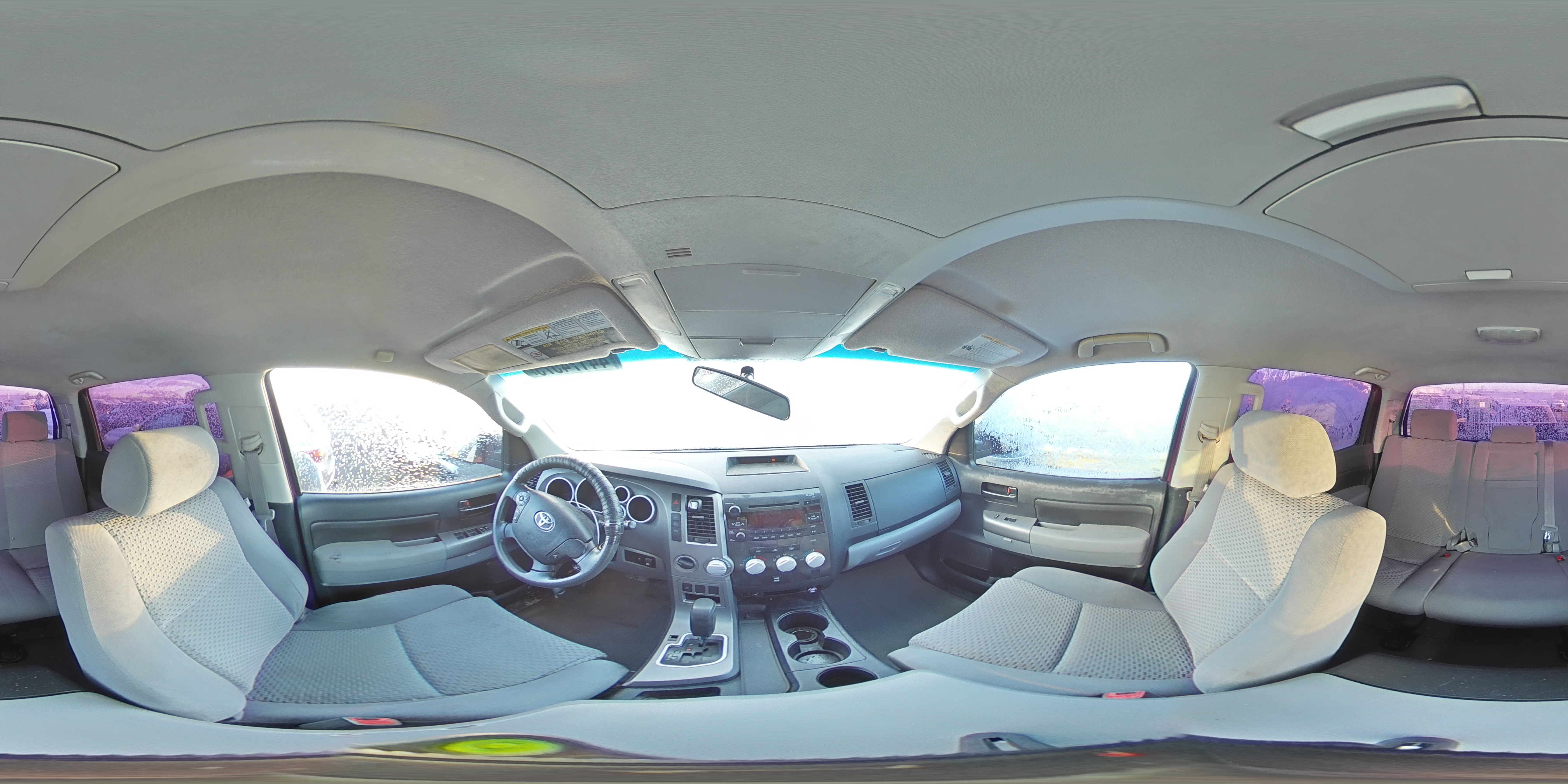 2010 Toyota Tundra - Image 12