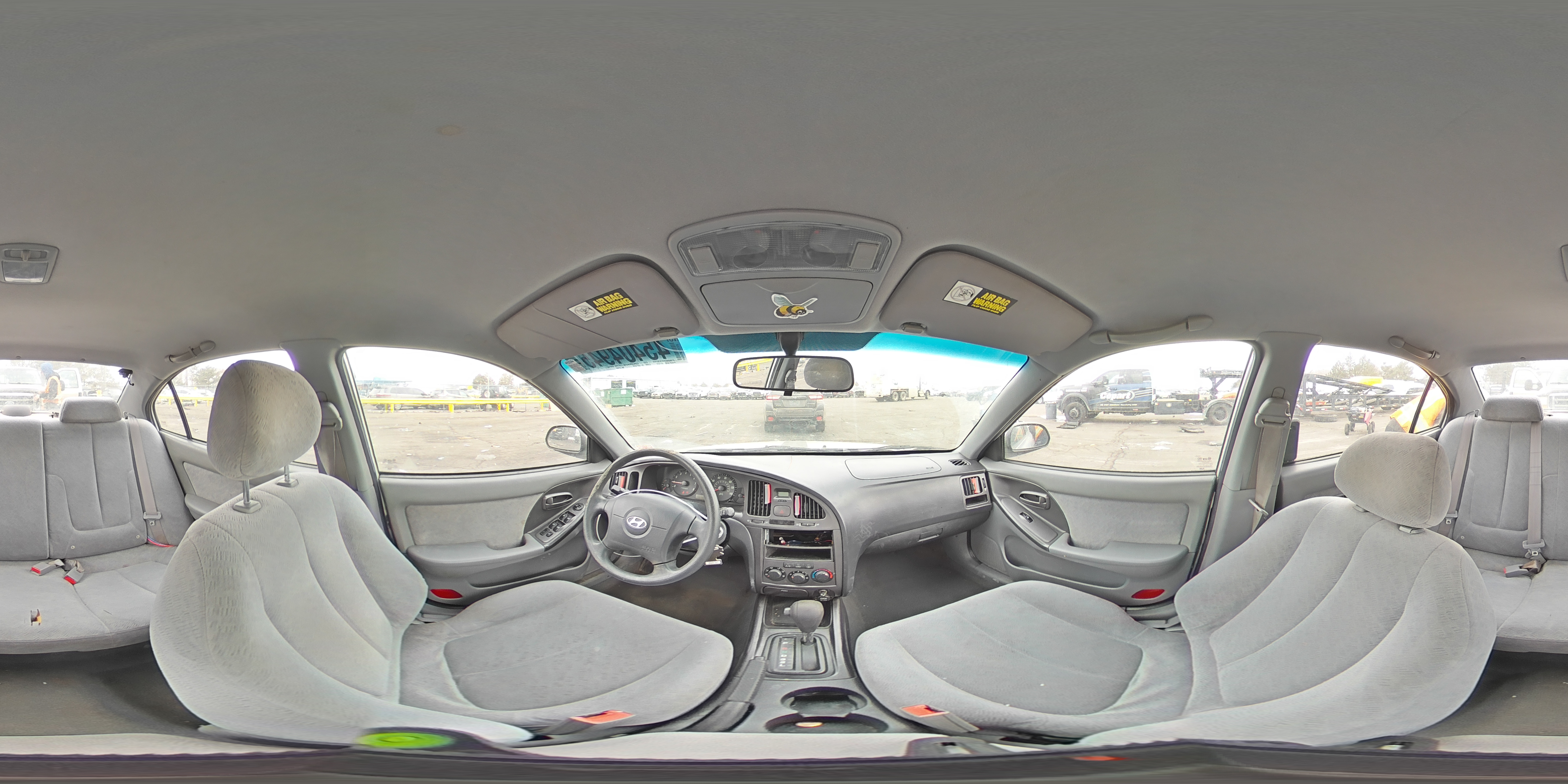 2005 Hyundai Elantra - Image 13