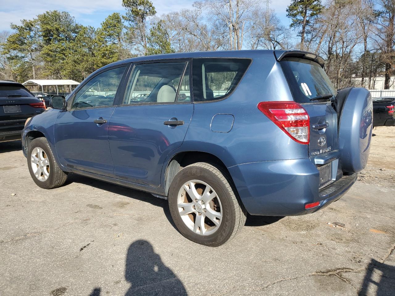 2010 Toyota RAV 4 - Image 2
