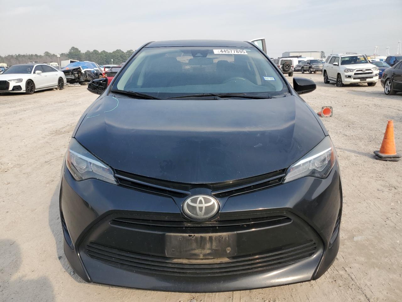 2018 Toyota Corolla - Image 5