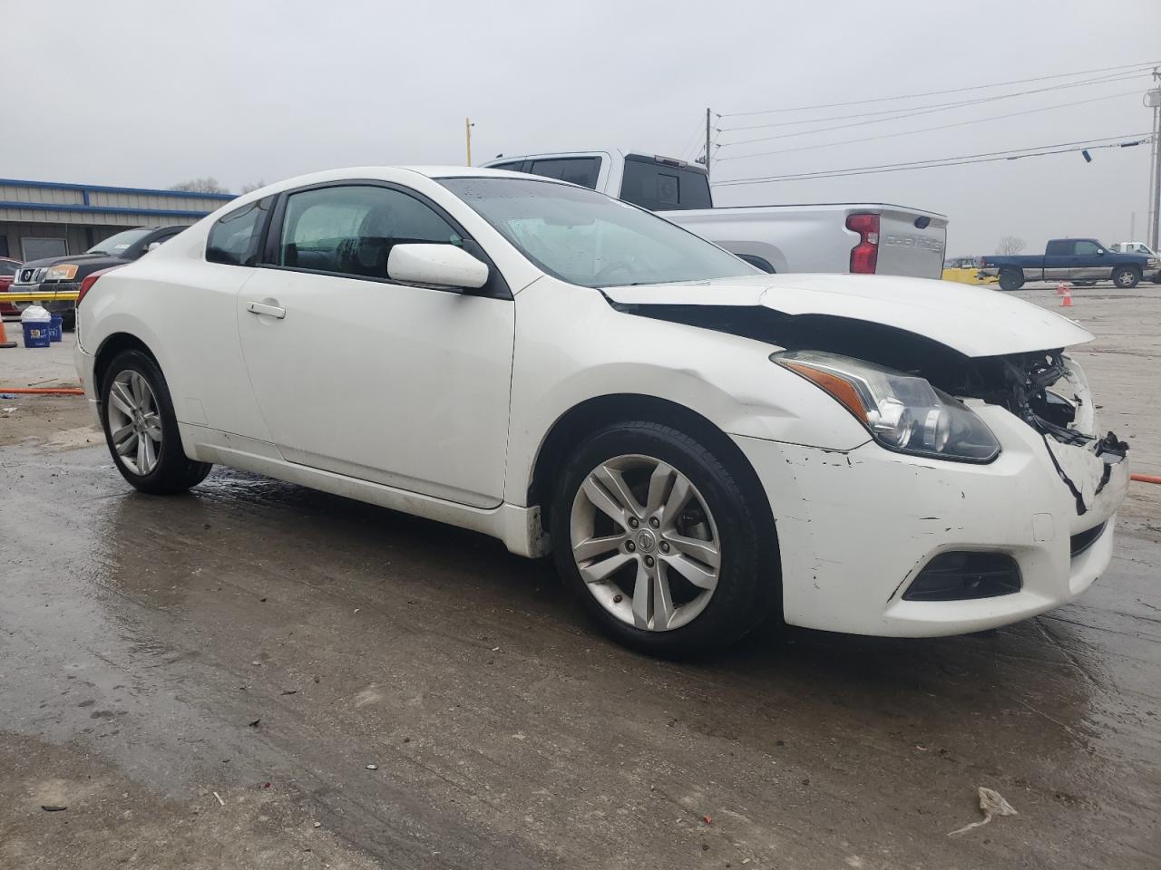 2010 Nissan Altima - Image 4