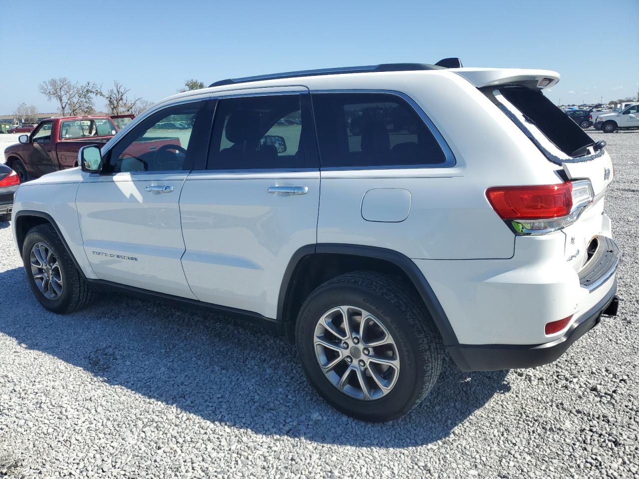 2015 Jeep Grand Cherokee - Image 2