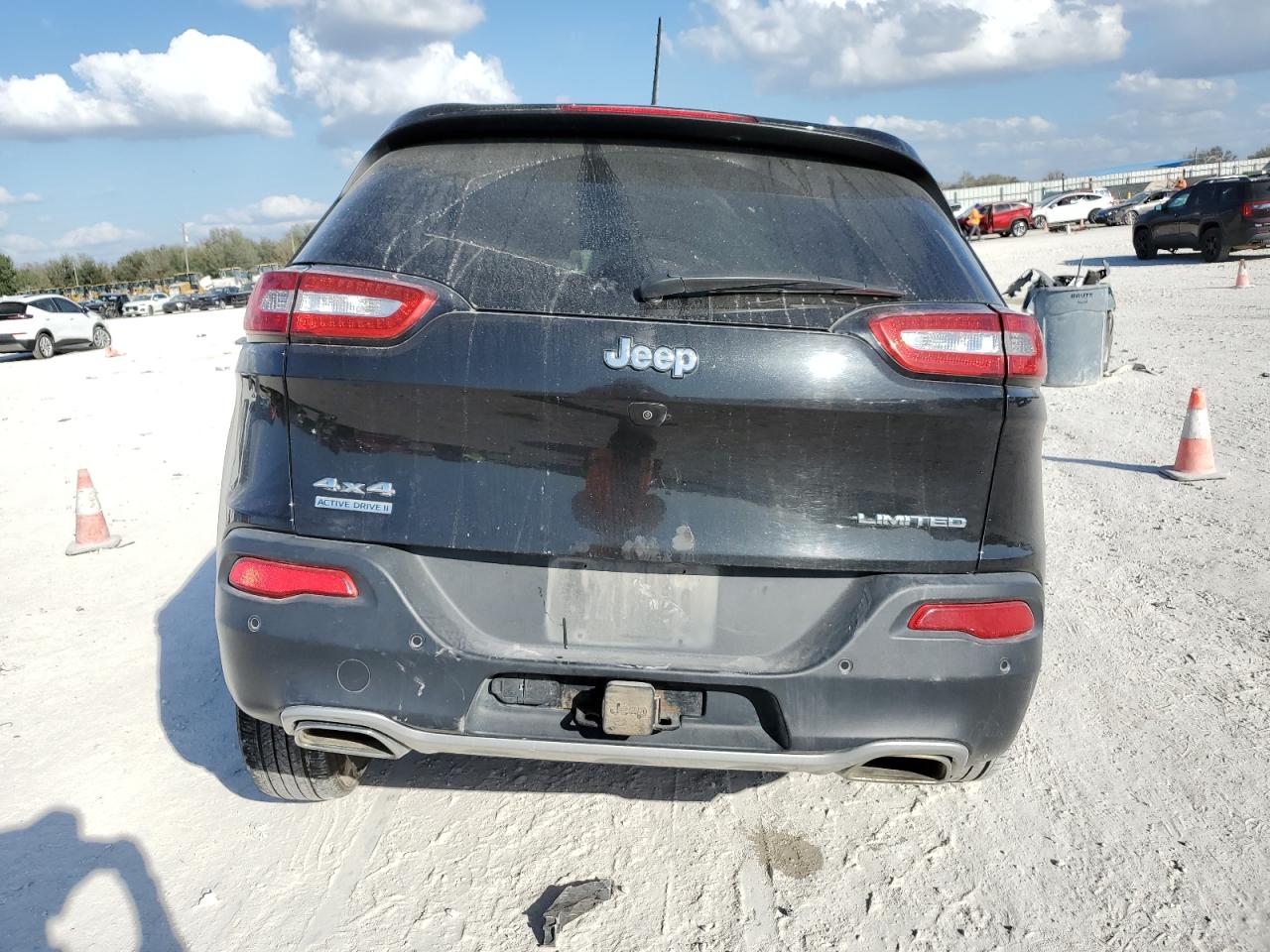 2016 Jeep Grand Cherokee - Image 6