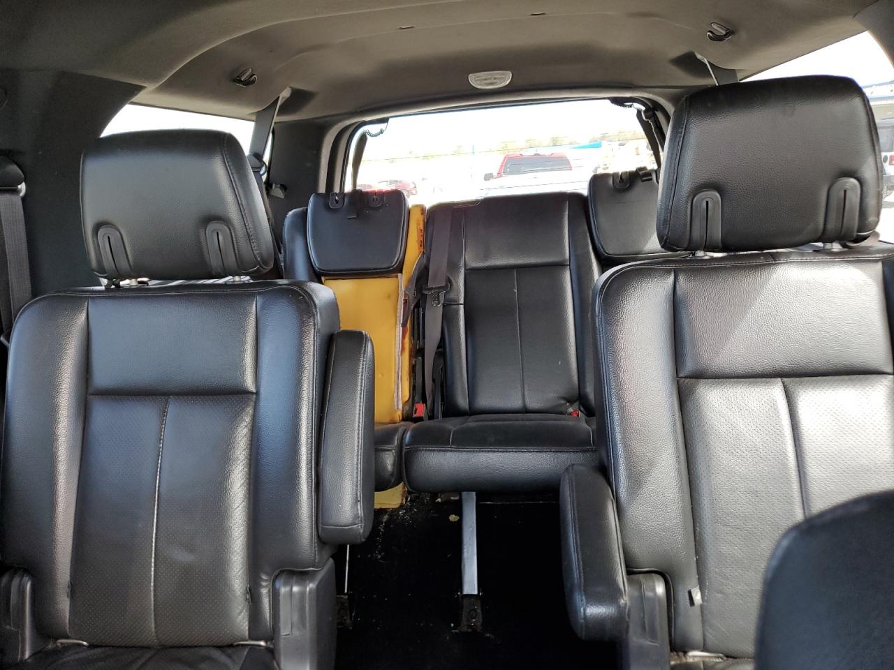 2007 Ford Expedition - Image 10
