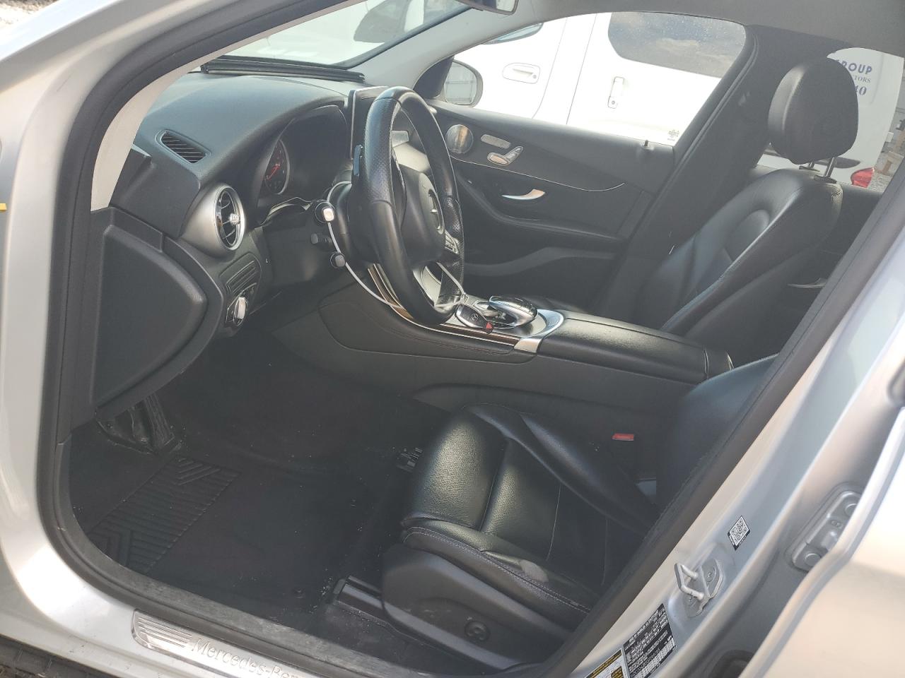 2016 Mercedes-Benz GLC - Image 7