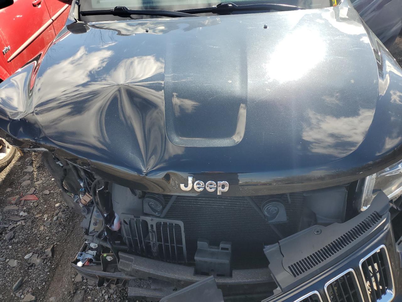 2014 Jeep Grand Cherokee - Image 12