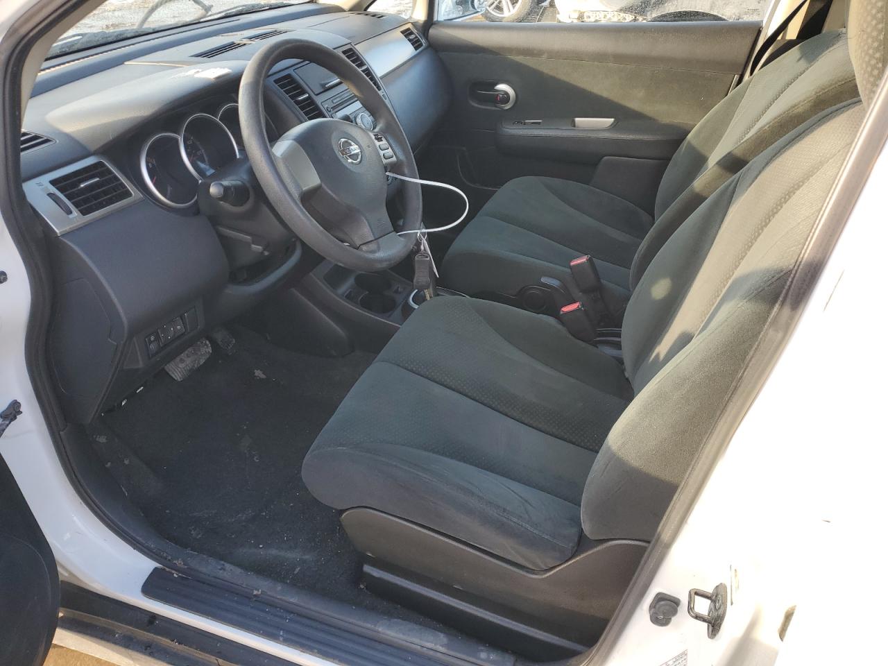 2011 Nissan Versa - Image 7