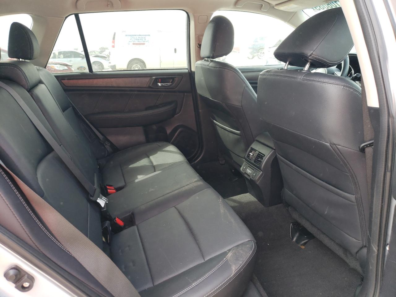 2018 Subaru Outback - Image 11