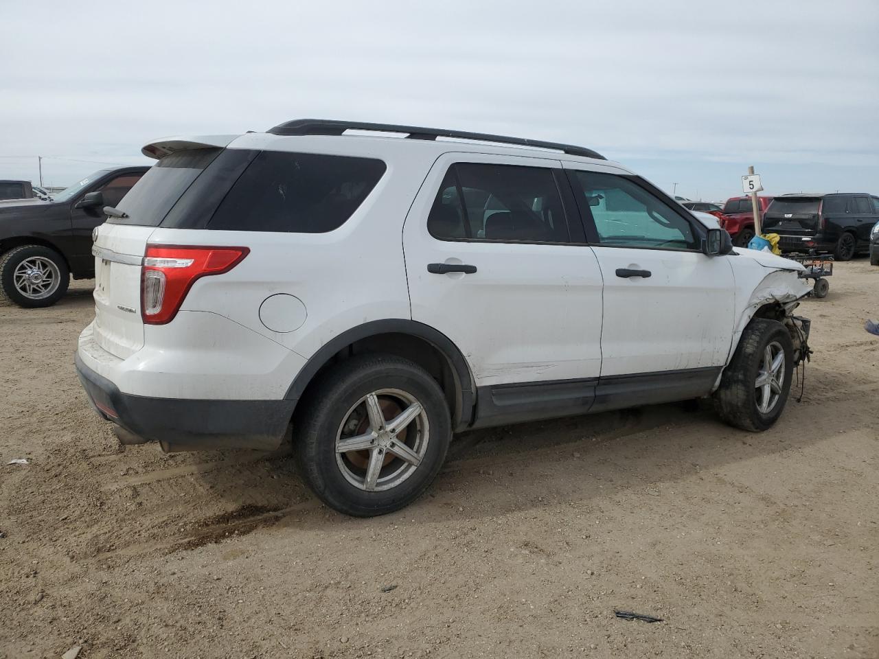 2013 Ford Explorer - Image 3