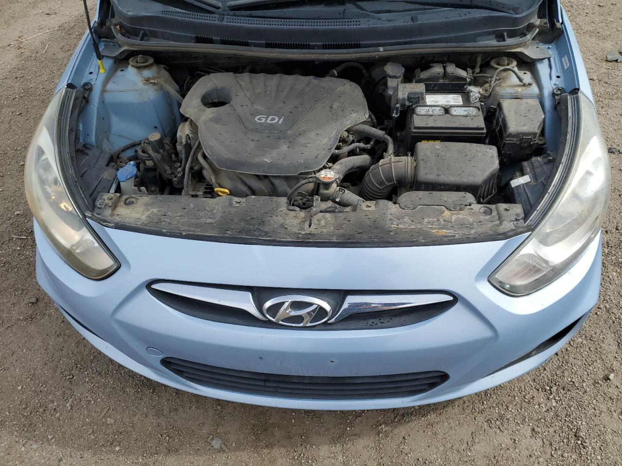 2013 Hyundai Accent - Image 12
