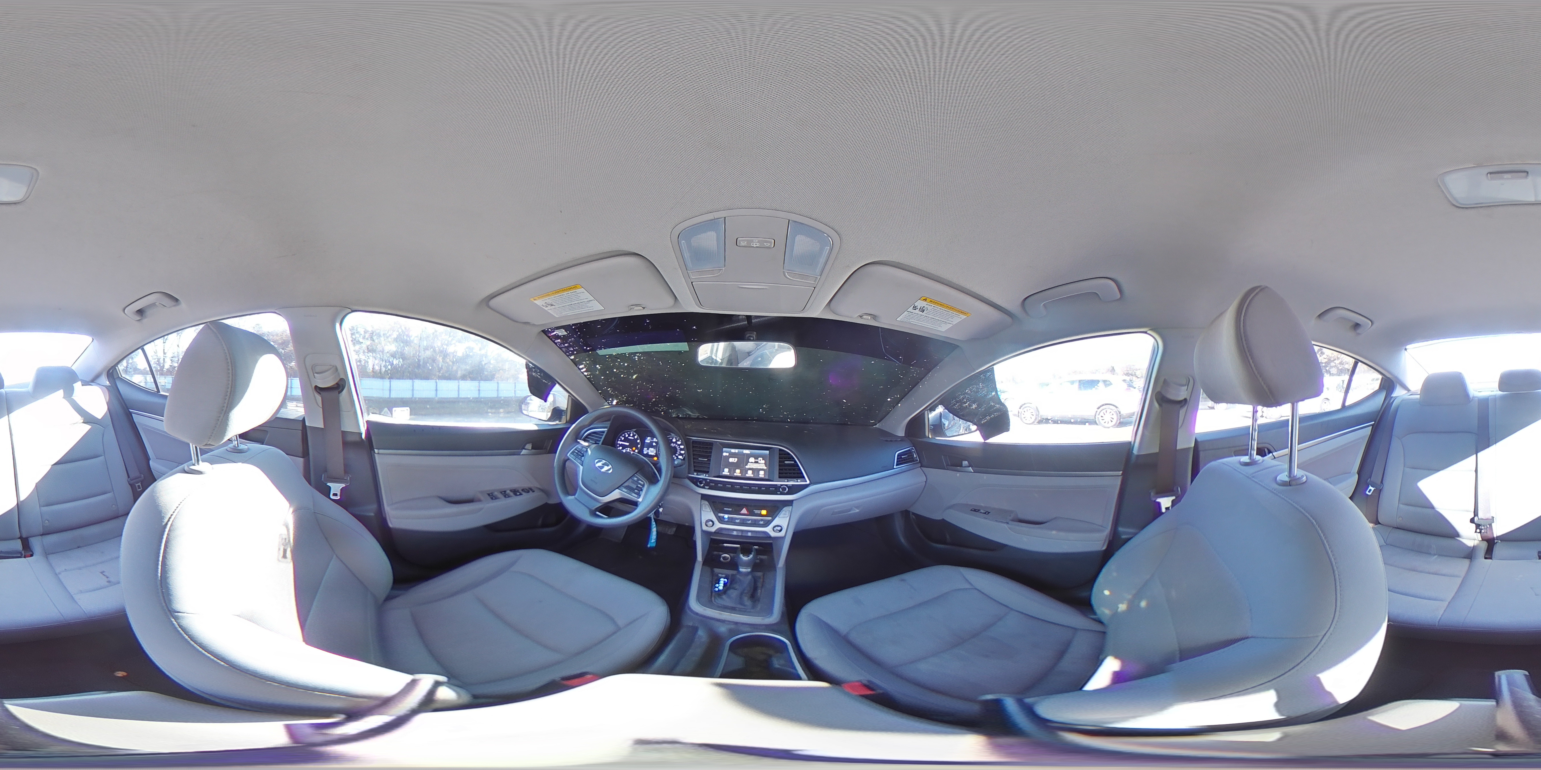 2017 Hyundai Elantra - Image 14