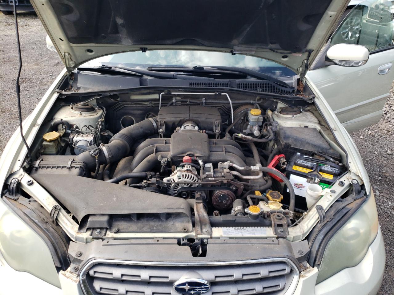 2005 Subaru Outback - Image 11
