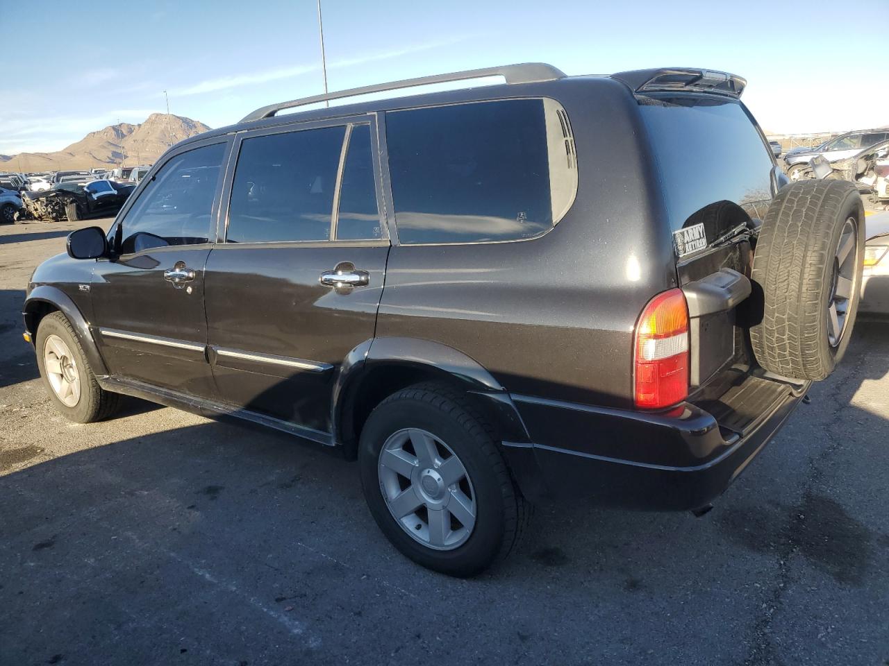 2001 Suzuki Grand Vitara - Image 2